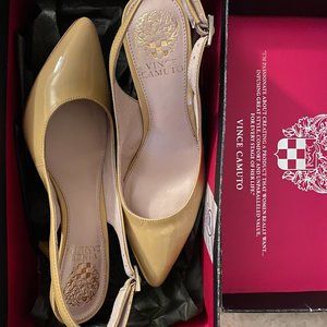 vince camuto petal soft cow patent heels cream size 5 1/2